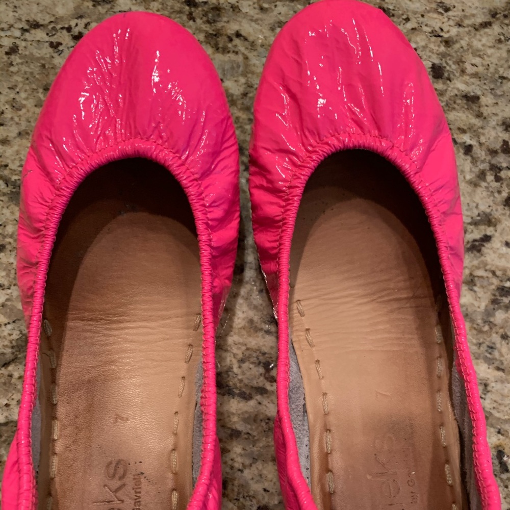Pop pink Tieks